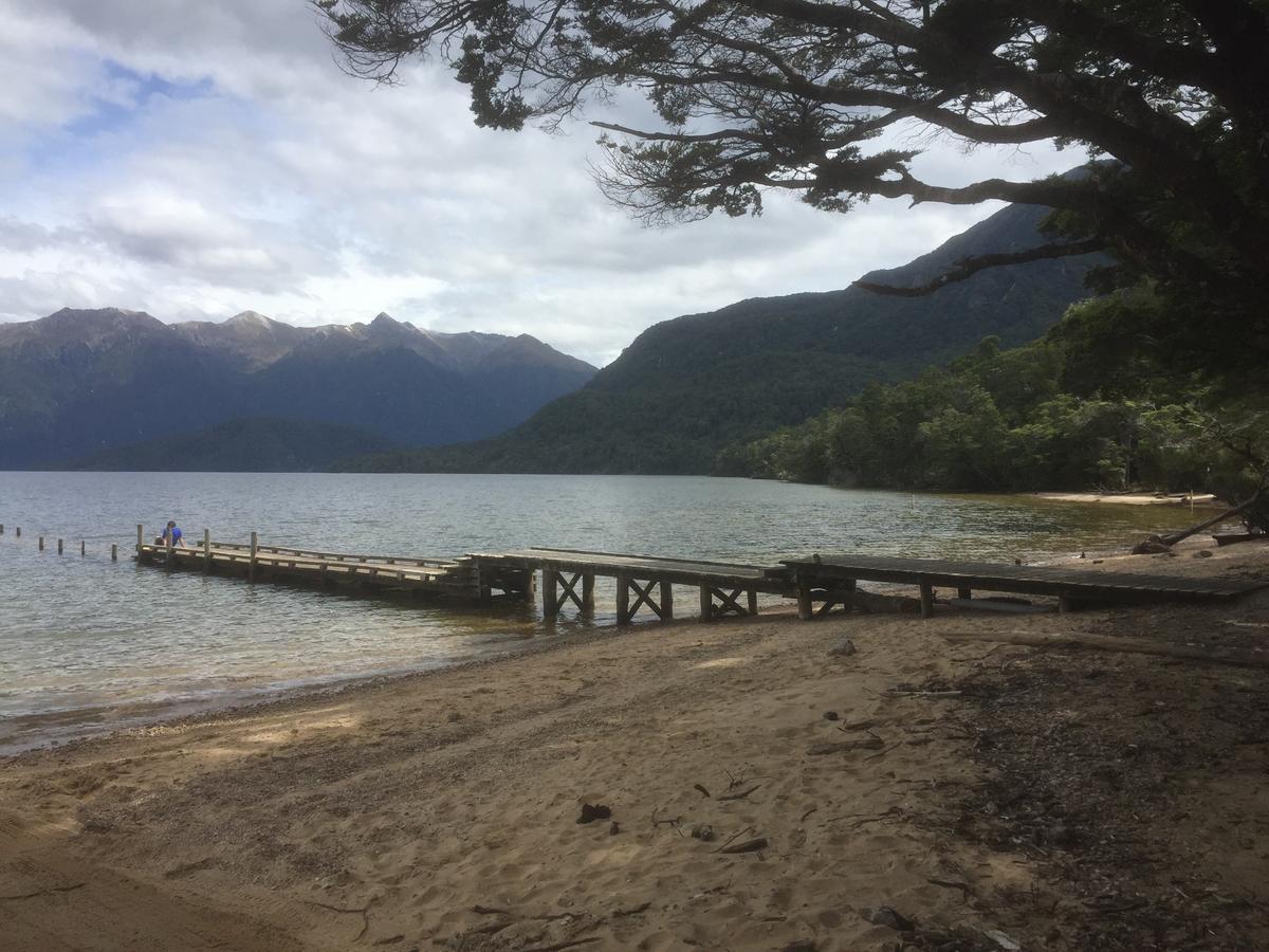 Ron And Tony'S Bed & Breakfast Tuatapere Bagian luar foto